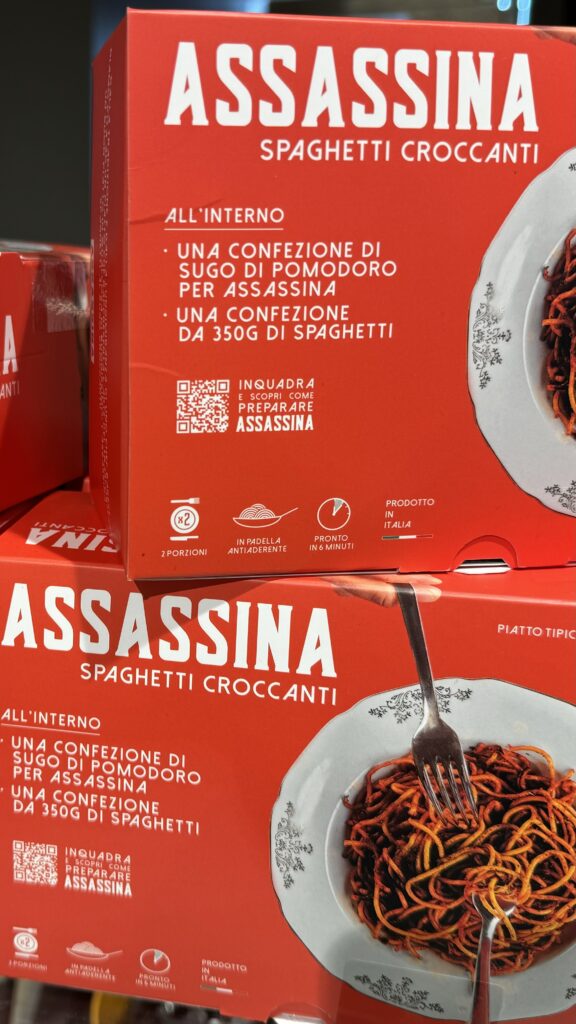 A Very Puglia Christmas. Spaghetti Assassina in a box for Boxing Day. Photo and video by the Puglia Guys.