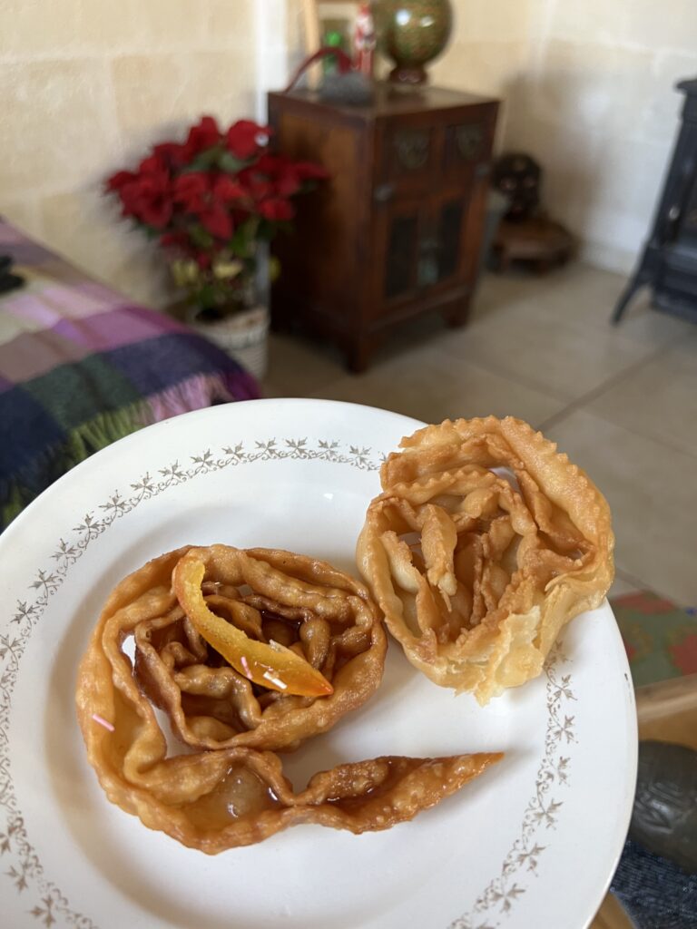 Cartellate, a very Puglia Christmas tradition. Photo by the Puglia Guys.