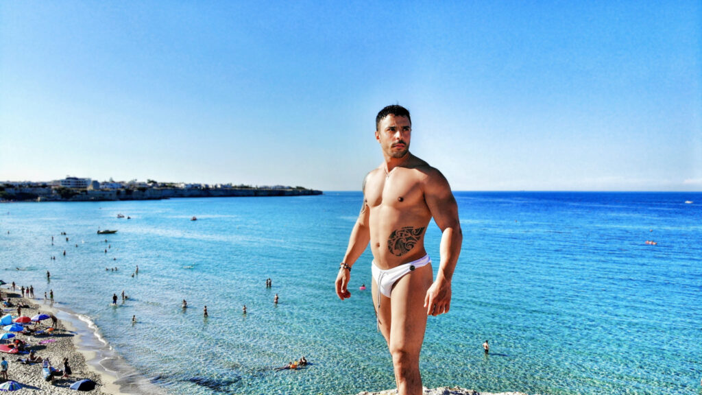 The amazing Torre dell’Orso beach (from the Due Sorelle end). Photo by the Puglia Guys, Puglia ambassadors. Puglia Guys.com